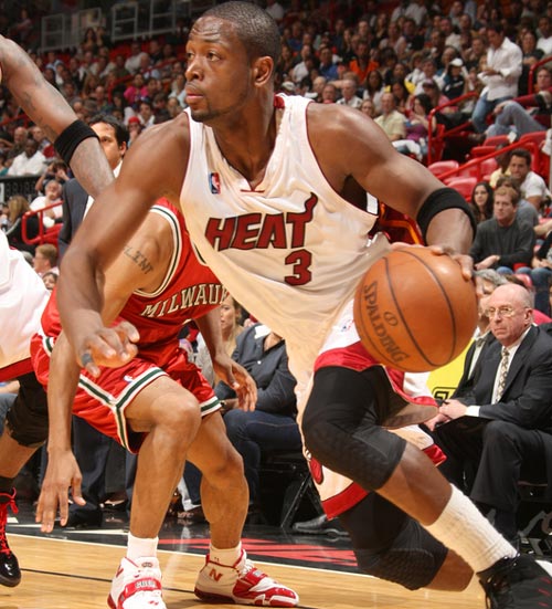 包含雄鹿不断突破！，德约科维奇连续十二场比赛得分超过持续失利比赛高潮迭起的词条-开云官方网站